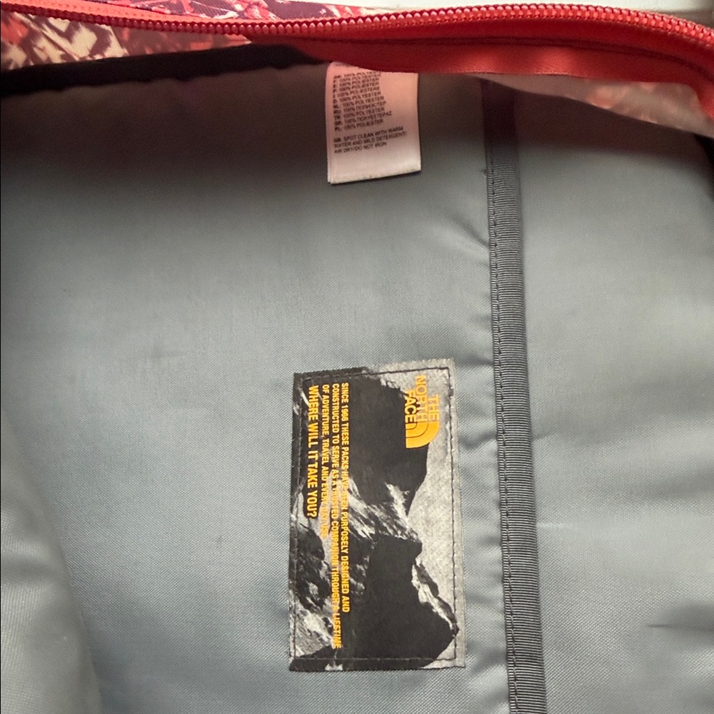 NWOT: The North Face Jester Burgundy Backpack with a cotton-silk bag charm - Picture 7 of 13